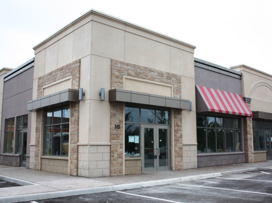 Royal West Plaza, brampton lease opportunities